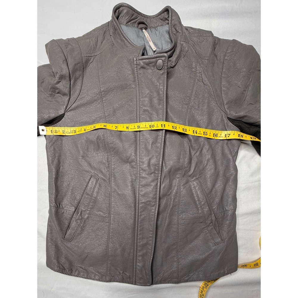 Free People Vegan Leather Moto Jacket Grey Ribbed Knit Panels Womens Size 10 T7 - Picture 6 of 7